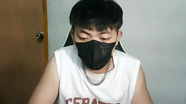 bigbb101011 online show from 09/30/25, 02:01