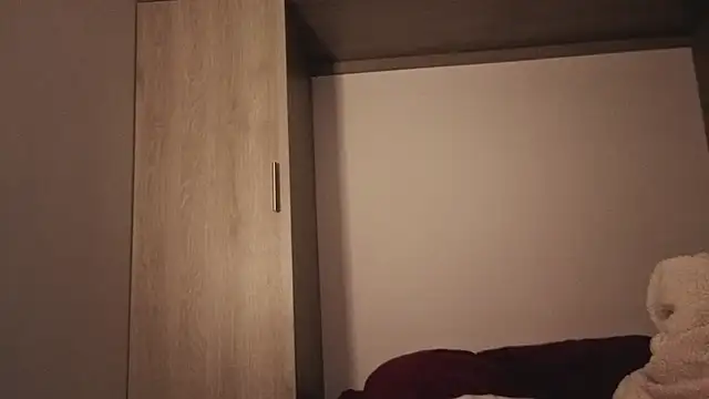 Candela    online show from 11/17/25, 10:19