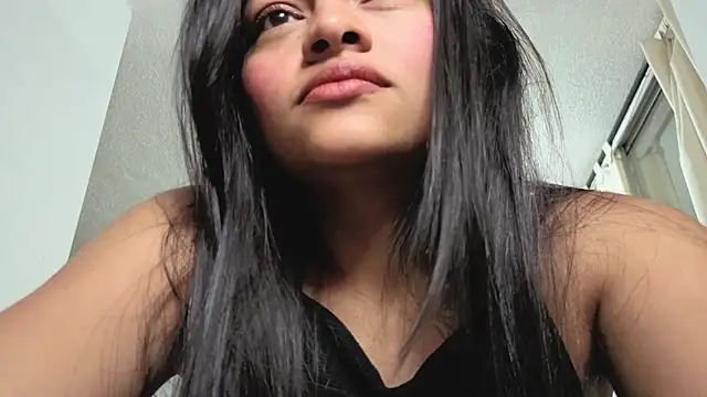 Candela    online show from 04/05/26, 07:04