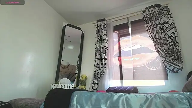 Snapshot of KattyLatina chatting on 09/21/25, 04:56 KattyLatina online show from 09/21/25, 04:56