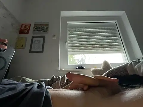 xmilolivex online show from 02/14/26, 08:47