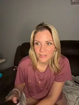 Lexi-Lux-X online show from 02/17/26, 03:15