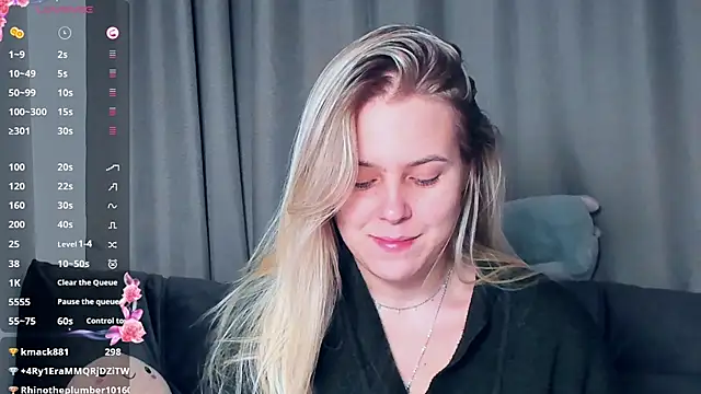 AngelAnty online show from 11/23/25, 01:10