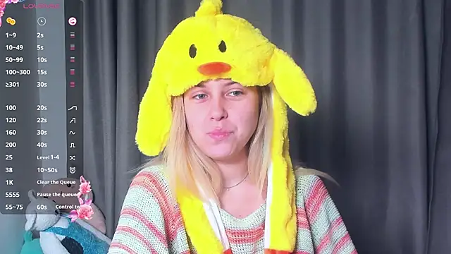 AngelAnty online show from 10/31/25, 03:19