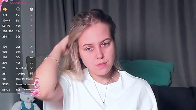 AngelAnty online show from 11/06/25, 03:16