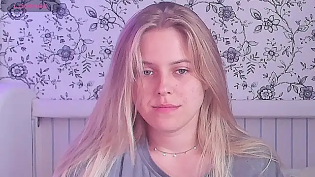 Snapshot of AngelAnty chatting on 07/19/26, 10:12 AngelAnty online show from 07/19/26, 10:12
