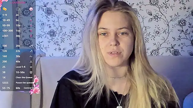 AngelAnty online show from 12/18/25, 01:59