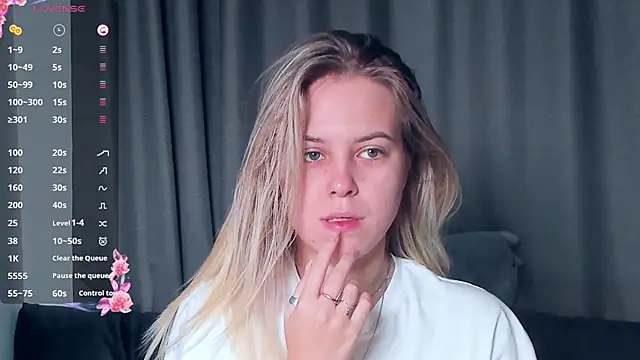 AngelAnty online show from 11/14/25, 01:04