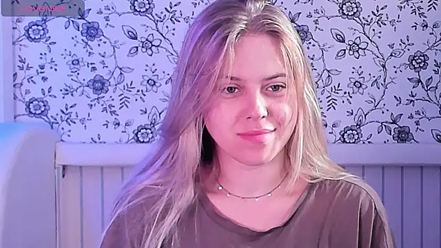 Snapshot of AngelAnty chatting on 07/08/26, 03:34 AngelAnty online show from 07/08/26, 03:34