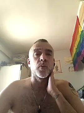 GabyCollado5 online show from 09/26/25, 10:33