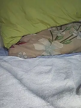 Snapshot of Mascarada_do_stripp chatting on 12/16/25, 03:33 Mascarada do stripp online show from 12/16/25, 03:33