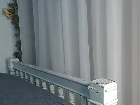 angelainparis28 online show from 11/05/25, 06:05