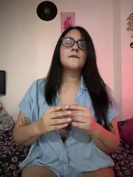 CamilaH 69 online show from 04/21/26, 06:09