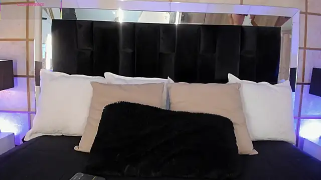 GretaVelvet online show from 10/12/25, 06:42