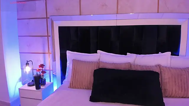 GretaVelvet online show from 02/09/26, 07:34