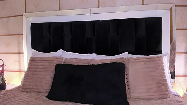 GretaVelvet online show from 07/14/26, 02:05