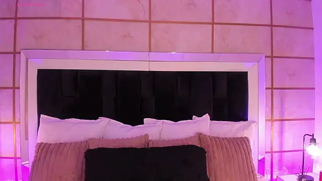 GretaVelvet online show from 02/17/26, 08:17