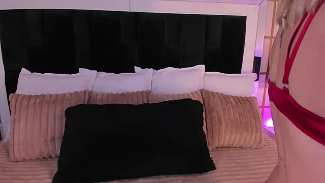 GretaVelvet online show from 01/09/26, 08:05