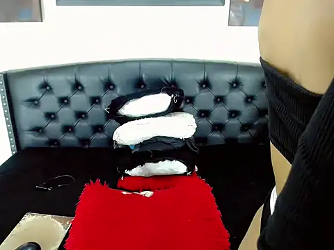 Sasha - online show from 10/22/25, 03:22