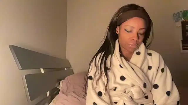 Peachyz69 online show from 10/26/25, 02:45