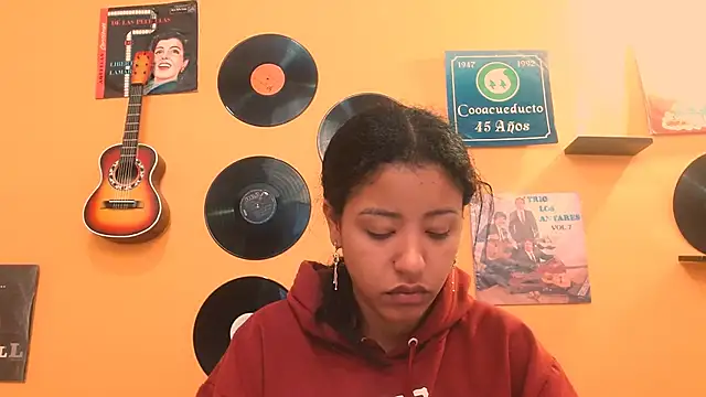 Snapshot of meisevil77 chatting on 11/10/25, 03:22 meisevil77 online show from 11/10/25, 03:22