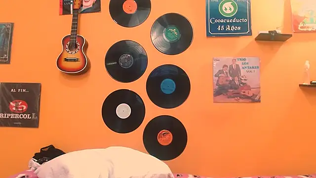 Snapshot of meisevil77 chatting on 11/04/25, 02:26 meisevil77 online show from 11/04/25, 02:26