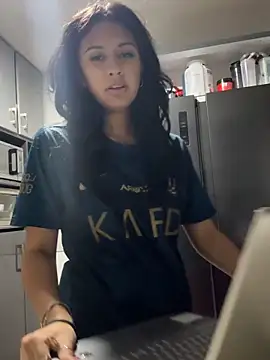 lynn9000 online show from 11/03/25, 04:28