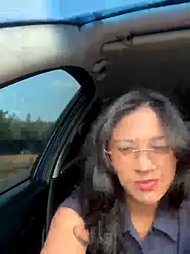 lynn9000 online show from 11/27/25, 07:36