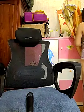 Bee sweet online show from 10/28/25, 05:39