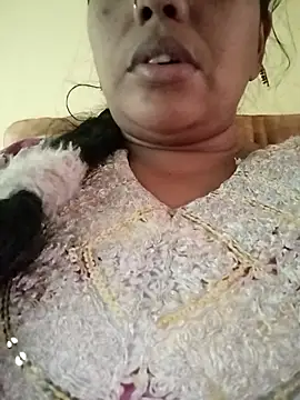 Snapshot of Monika_Telugu_Girl chatting on 12/15/25, 08:31 Monika Telugu Girl online show from 12/15/25, 08:31