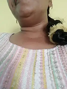 Snapshot of Monika_Telugu_Girl chatting on 09/15/25, 09:43 Monika Telugu Girl online show from 09/15/25, 09:43