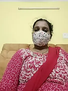 Snapshot of Monika_Telugu_Girl chatting on 10/17/25, 04:42 Monika Telugu Girl online show from 10/17/25, 04:42