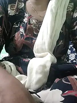 Snapshot of Monika_Telugu_Girl chatting on 02/16/26, 07:45 Monika Telugu Girl online show from 02/16/26, 07:45