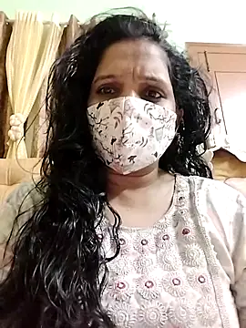 Snapshot of Monika_Telugu_Girl chatting on 12/18/25, 09:51 Monika Telugu Girl online show from 12/18/25, 09:51