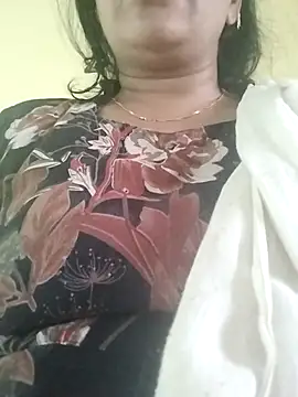 Snapshot of Monika_Telugu_Girl chatting on 02/16/26, 06:01 Monika Telugu Girl online show from 02/16/26, 06:01