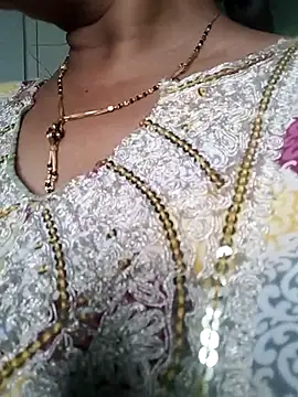 Snapshot of Monika_Telugu_Girl chatting on 11/11/25, 08:20 Monika Telugu Girl online show from 11/11/25, 08:20