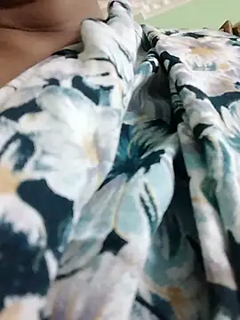 Snapshot of Monika_Telugu_Girl chatting on 12/16/25, 11:47 Monika Telugu Girl online show from 12/16/25, 11:47