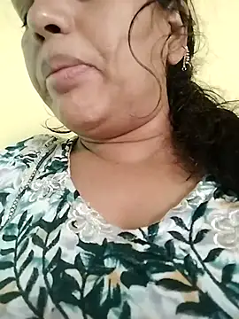 Snapshot of Monika_Telugu_Girl chatting on 12/17/25, 07:13 Monika Telugu Girl online show from 12/17/25, 07:13
