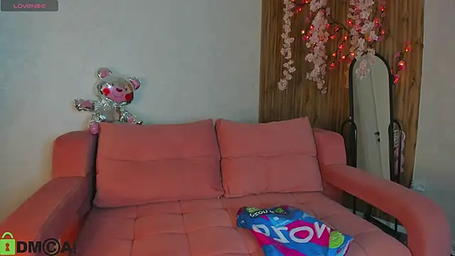 Michele Greenn online show from 04/06/26, 01:12