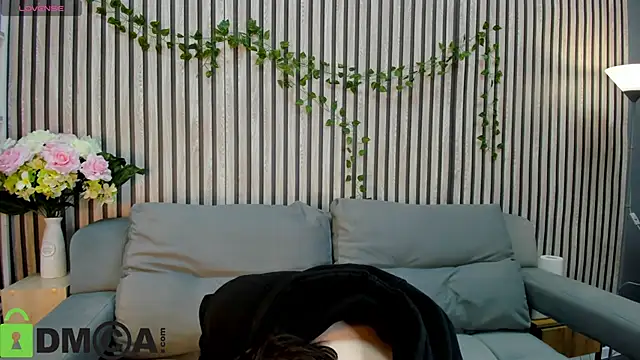 Michele Greenn online show from 11/03/25, 01:11