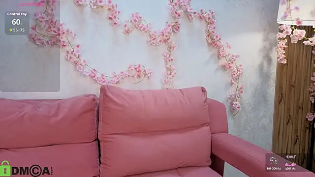 Michele Greenn online show from 11/12/25, 01:32