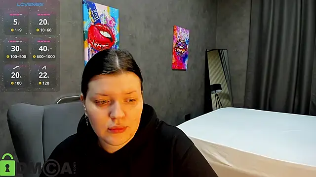 Michele Greenn online show from 10/29/25, 01:04