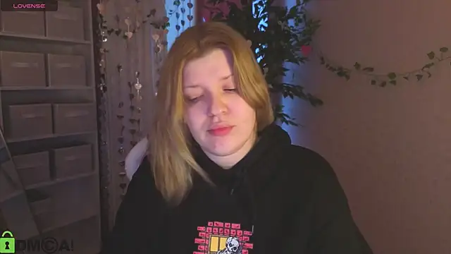 Michele Greenn online show from 03/15/26, 01:01