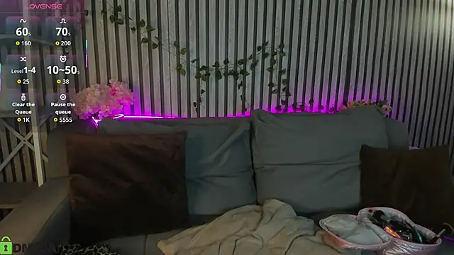 Michele Greenn online show from 05/29/26, 01:11