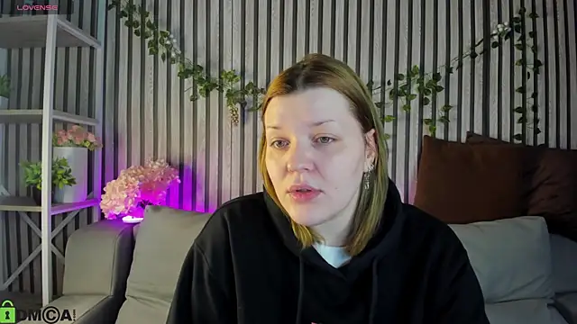 Michele Greenn online show from 02/14/26, 01:06