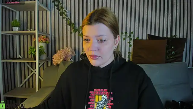 Michele Greenn online show from 02/28/26, 01:05