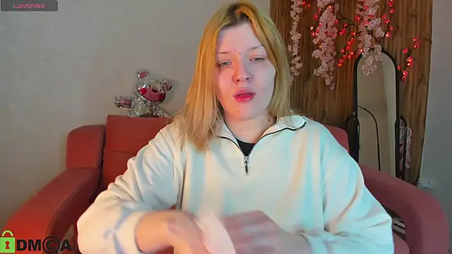 Michele Greenn online show from 04/07/26, 01:07