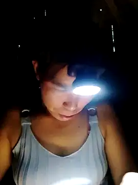 Snapshot of cicnci chatting on 09/30/25, 02:39 cicnci online show from 09/30/25, 02:39