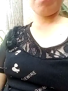 Snapshot of cicnci chatting on 10/11/25, 05:41 cicnci online show from 10/11/25, 05:41