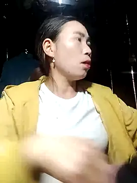 Snapshot of cicnci chatting on 10/07/25, 01:28 cicnci online show from 10/07/25, 01:28